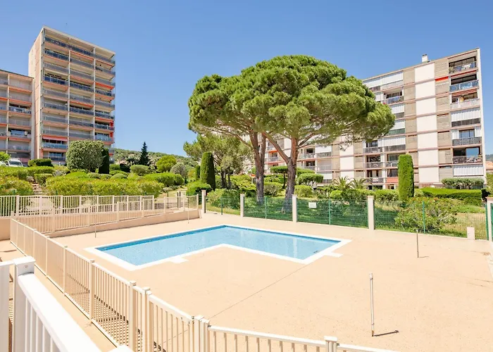 Les Coteaux Du Preconil-3 By Interhome Appartement
