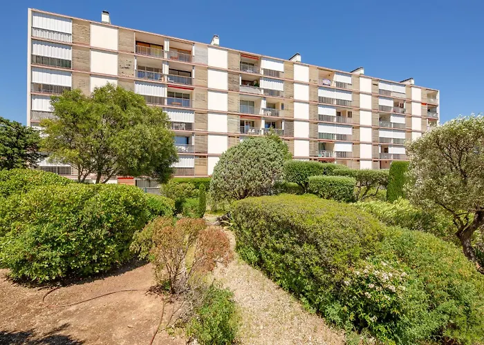 Les Coteaux Du Preconil-3 By Interhome Appartement